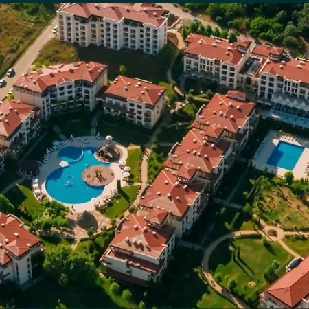 Апартамент Life Private